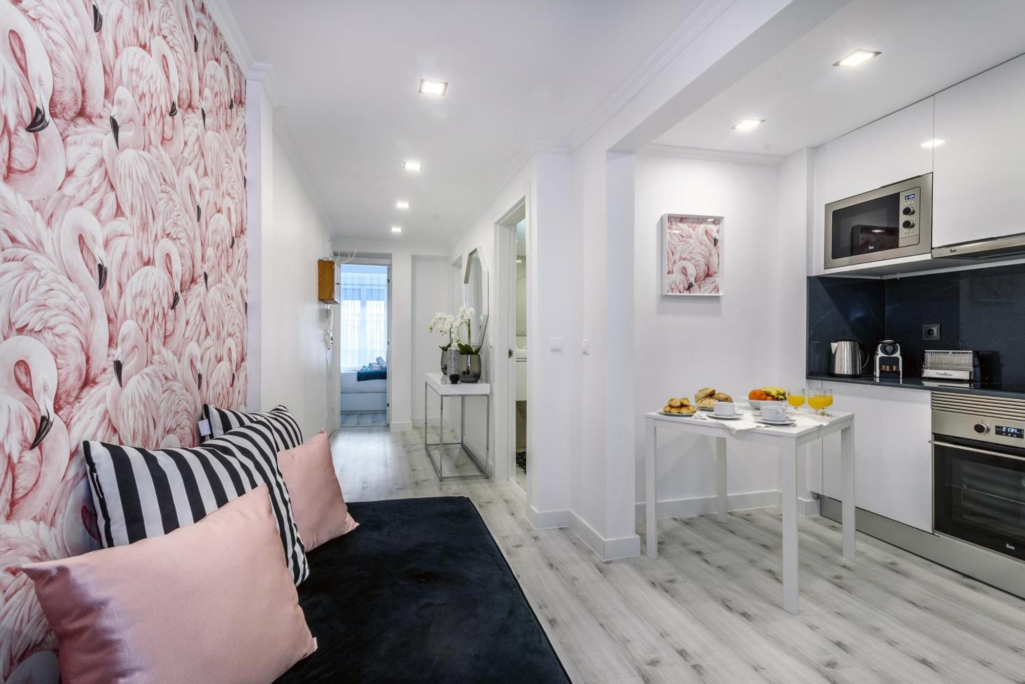 Whome City Chic Escape: Your Stylish Haven In Downtown Lisabona Exterior foto
